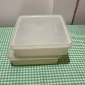 Tupperware Kitchen - TUPPERWARE SQUARE SNACK KEEPER Tupperware Kitchen - TUPPERWARE SQUARE SNACK KEEPER